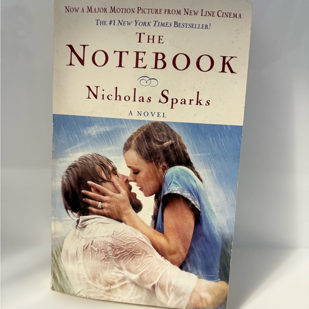 📚 3/$25 📚 The Notebook by Nicholas Sparks book